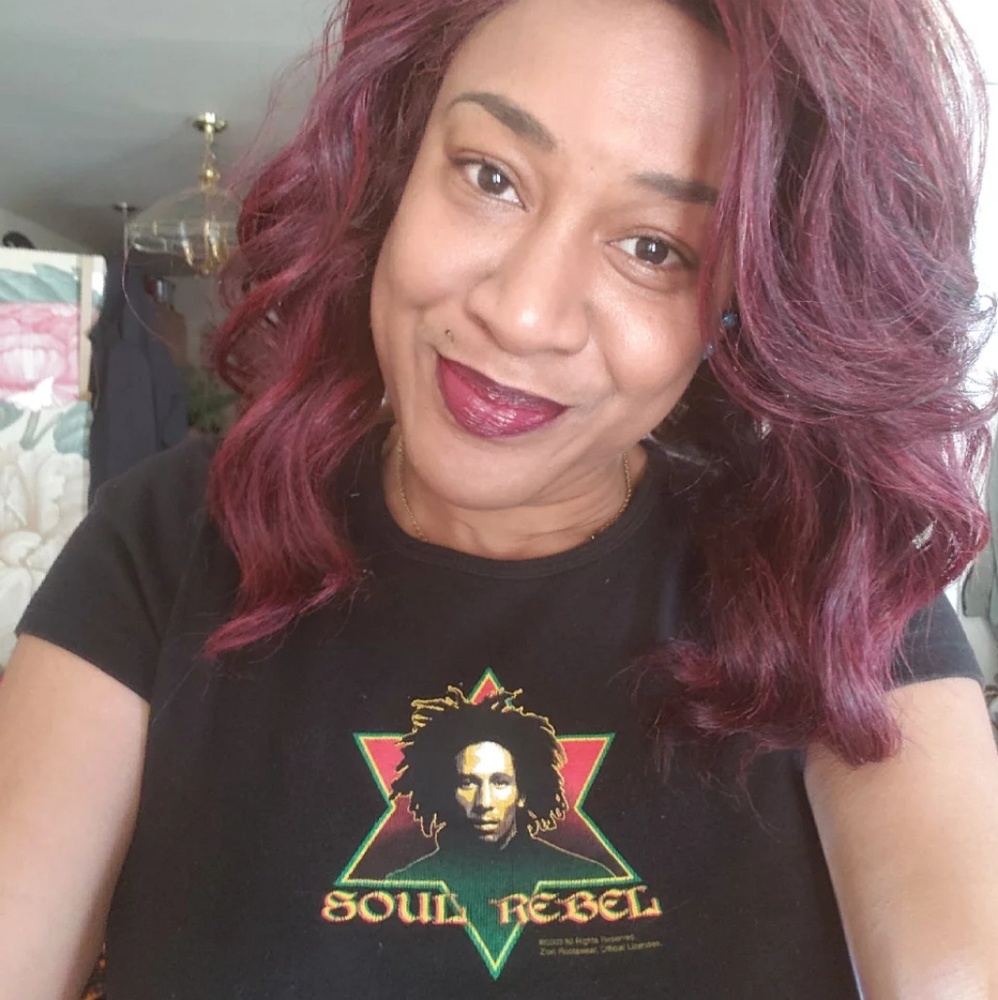 Meet your Posher, Lynette